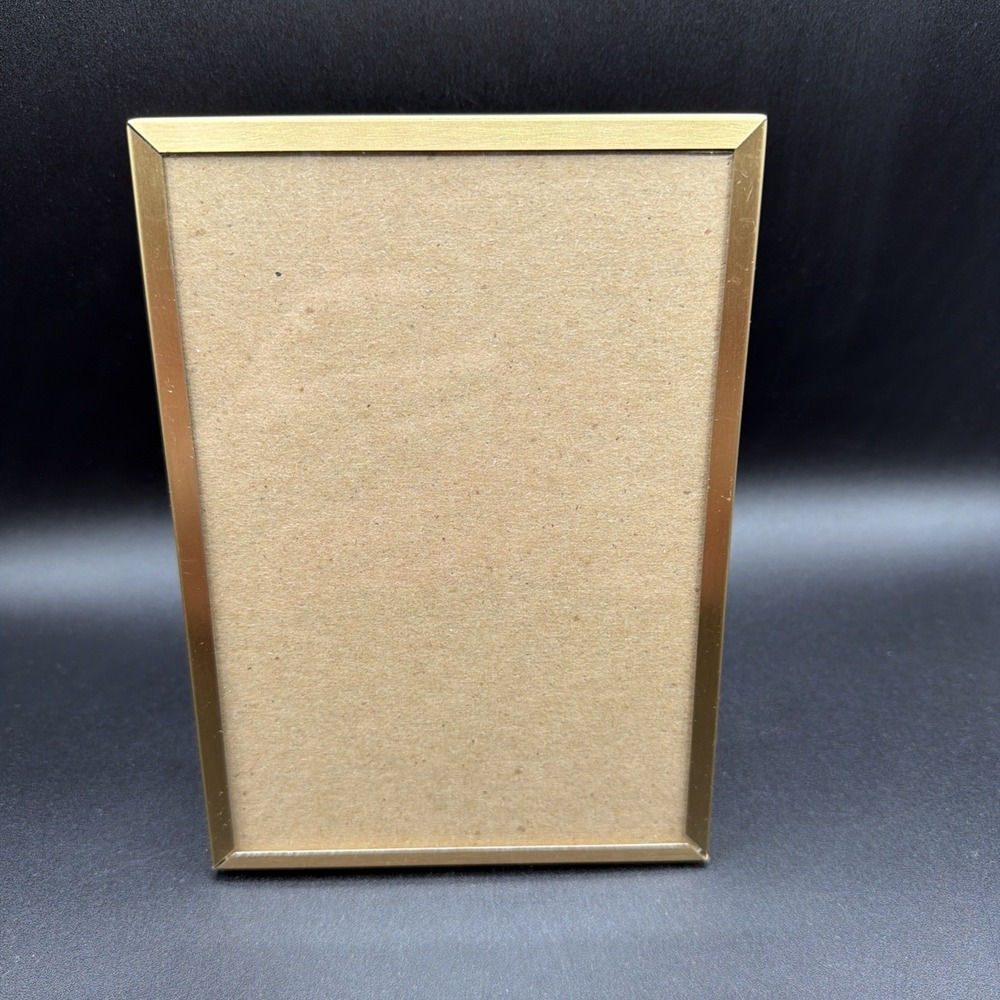 Vintage Gold Metal Picture Frame 5 X 7 1/2"